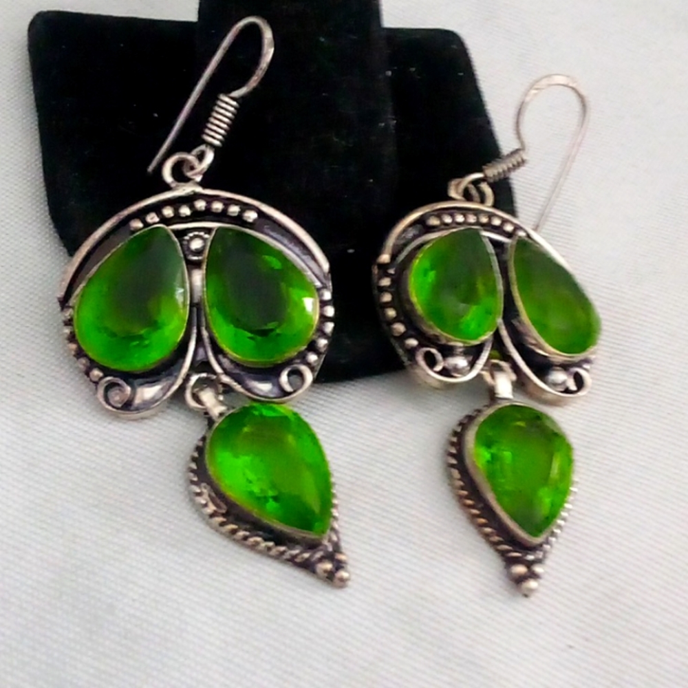 Big vintage peridot dangles 👄